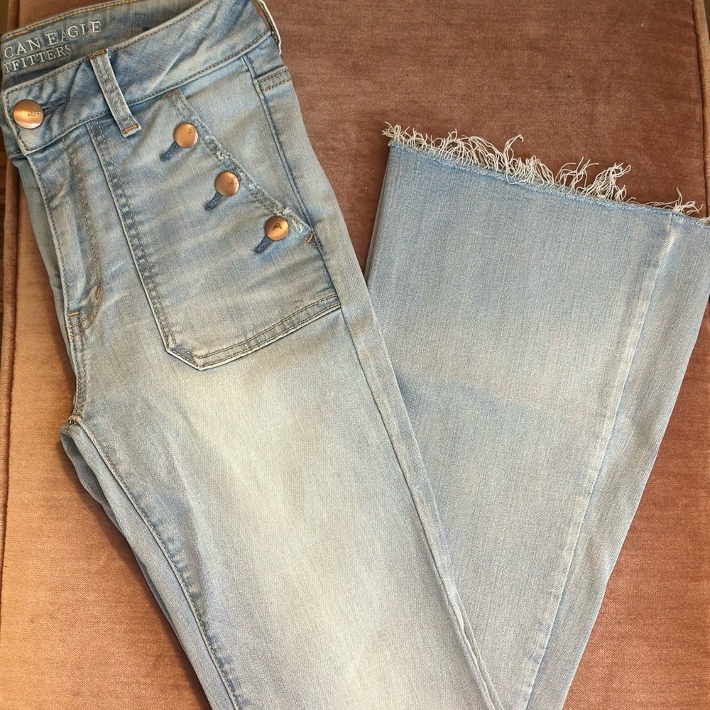 LIKE NEW - AE Flare Jeans